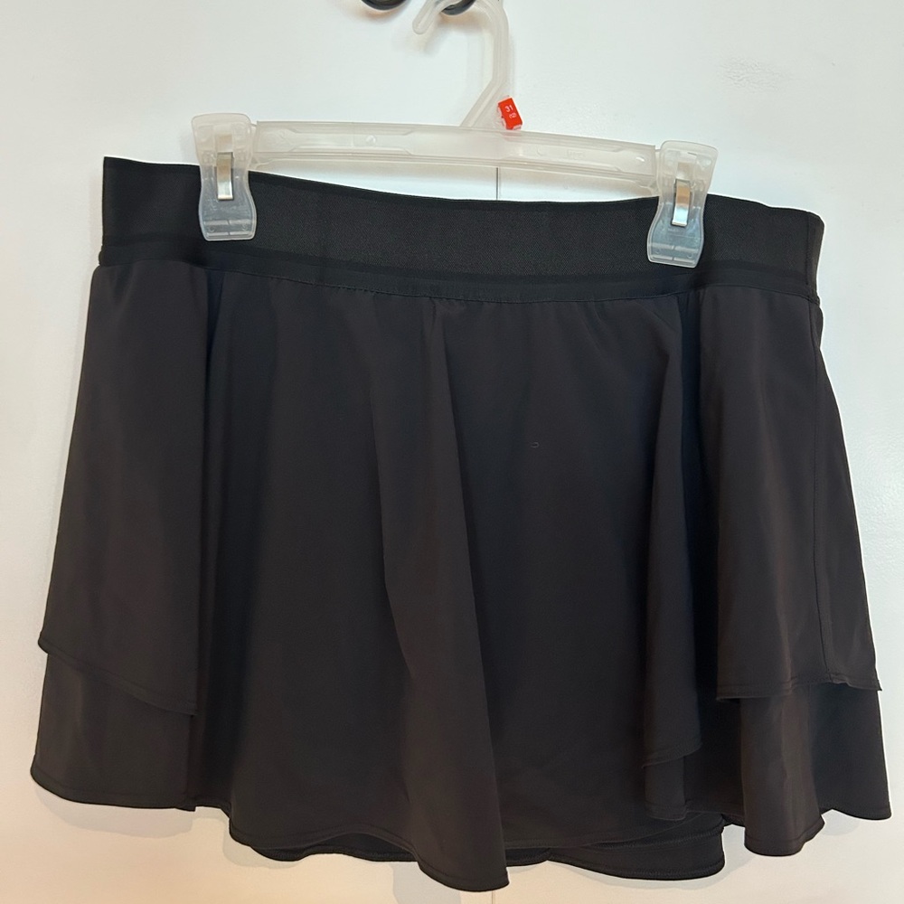 Lululemon black tennis skirt